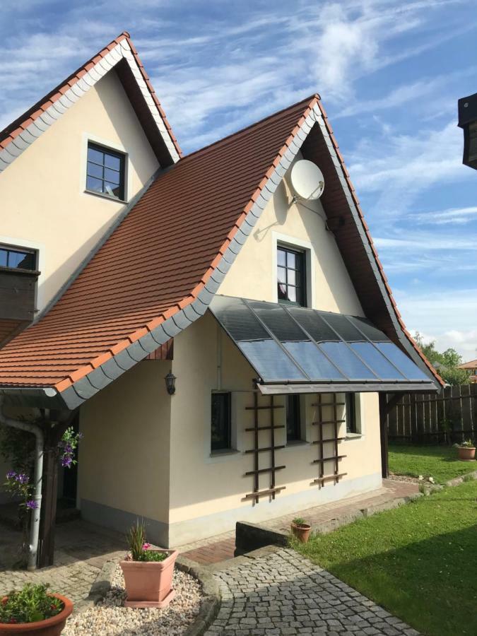 Ferienwohnung "Gruenes Tor" Bei Dresden Dohna Esterno foto